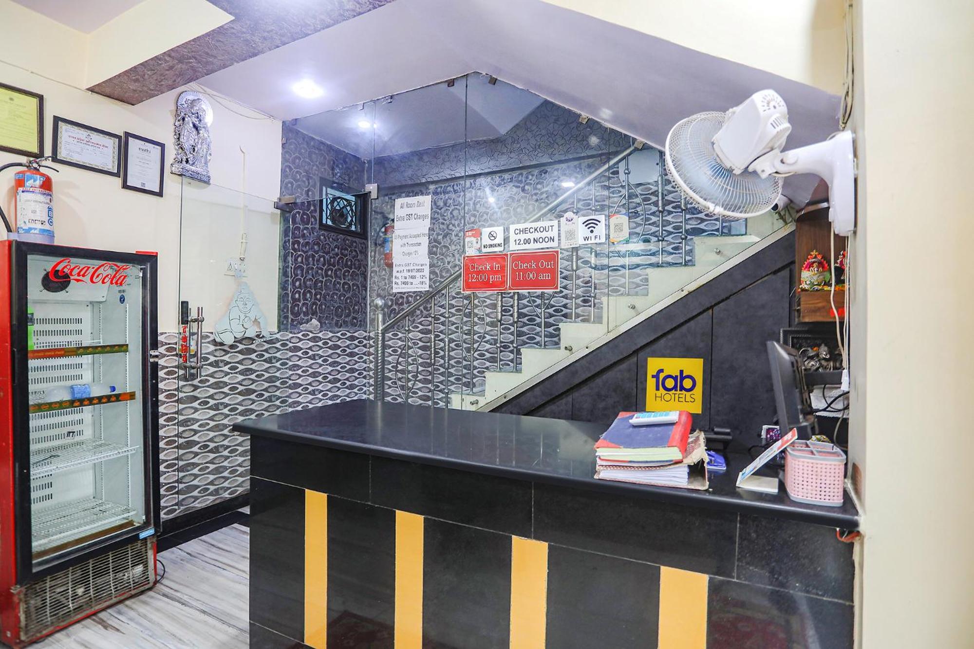Fabexpress Kanha Dham Kanpur Extérieur photo
